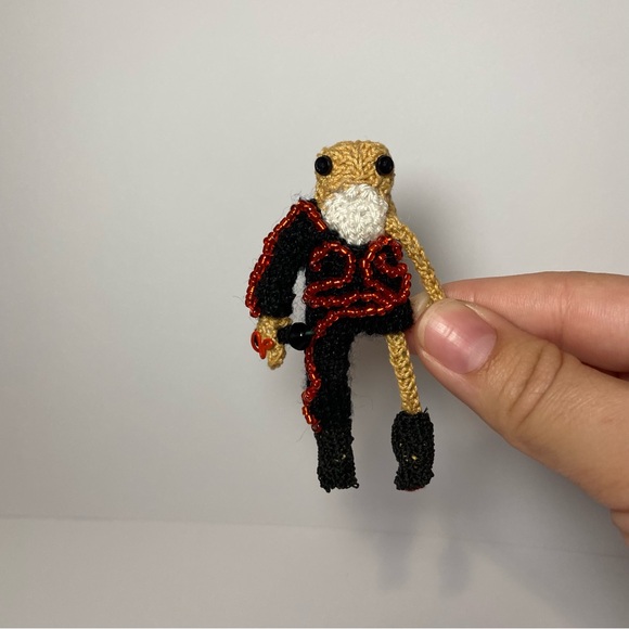 Tiny Knitted Frog- Reputation - Picture 6 of 8